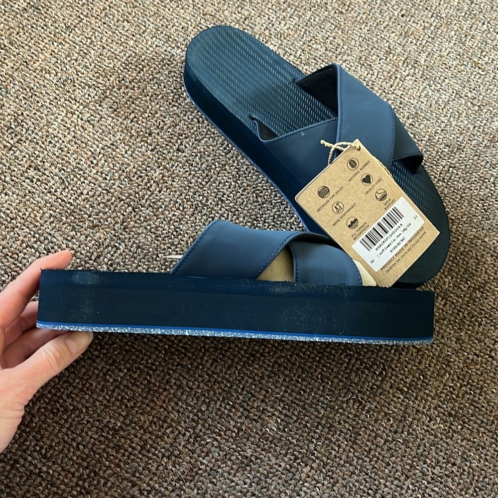 Indosole Blue Slide Sandals with Crisscross Straps and Textured Footbed